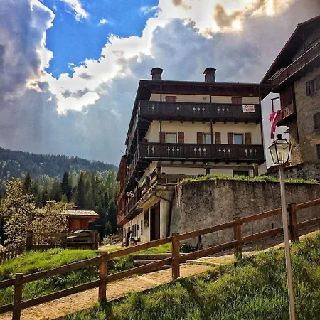 Hotel Garni Plueme Sauris