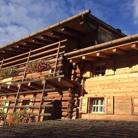 Garni Plueme Hotel 3*