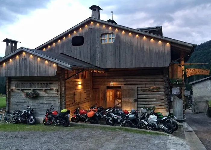 Garni Plueme Hotel Sauris